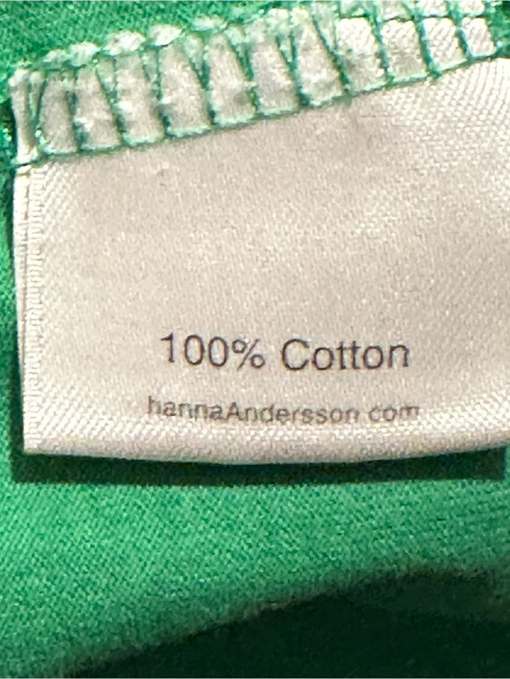 Hanna Andersson Green Tee with Astronaut Graphic Size 110 or 5T